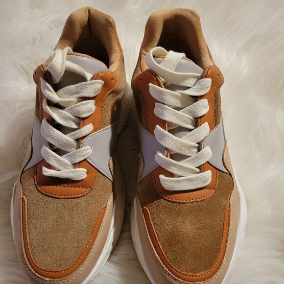 AQUA Alba Mixed Media Platform Sneakers - Picture 2 of 11